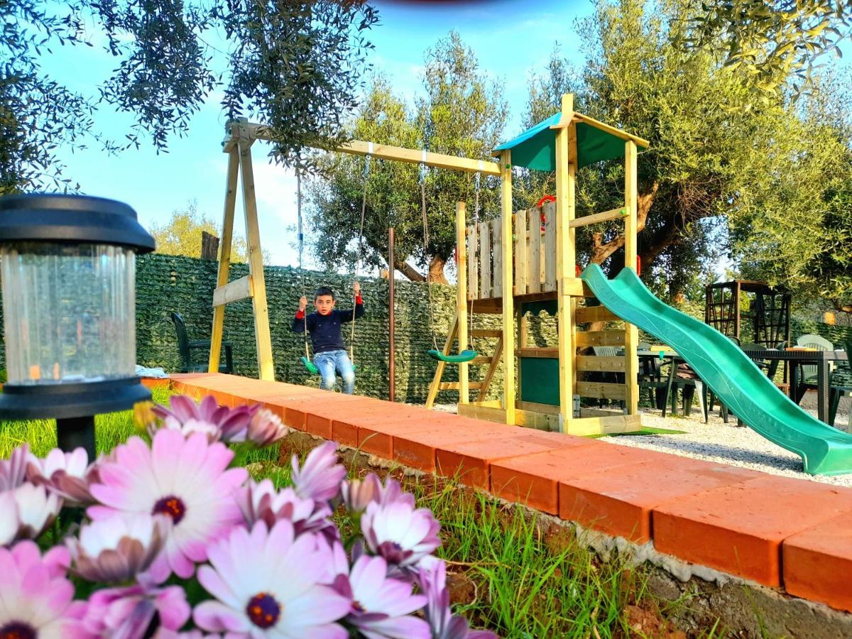 Parco Esmeralda - Family Residence E Breakfast マリーナ・ディ・カメロータ エクステリア 写真