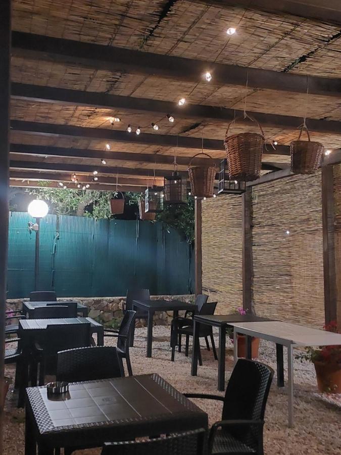 Parco Esmeralda - Family Residence E Breakfast マリーナ・ディ・カメロータ エクステリア 写真