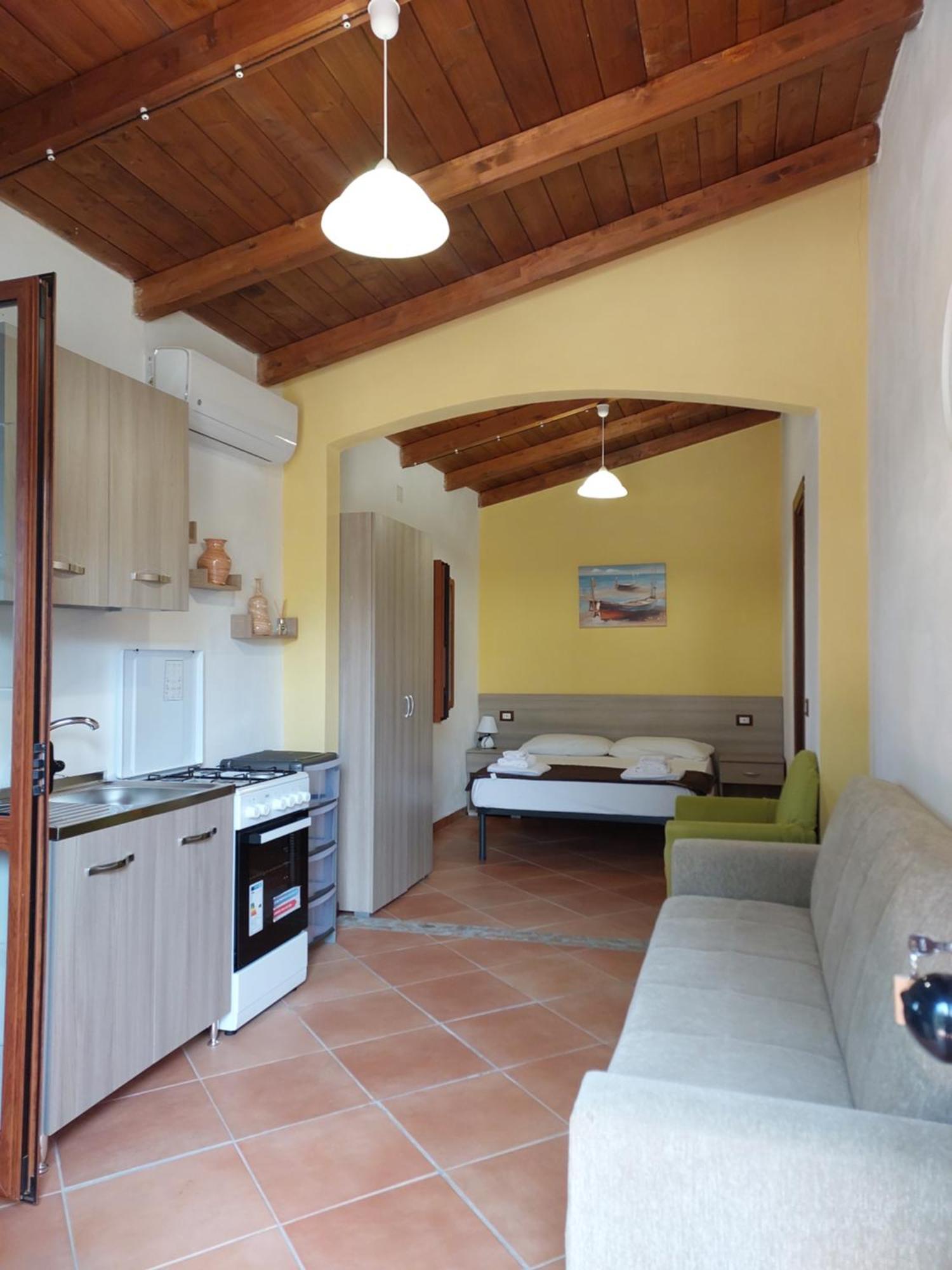 Parco Esmeralda - Family Residence E Breakfast マリーナ・ディ・カメロータ 部屋 写真